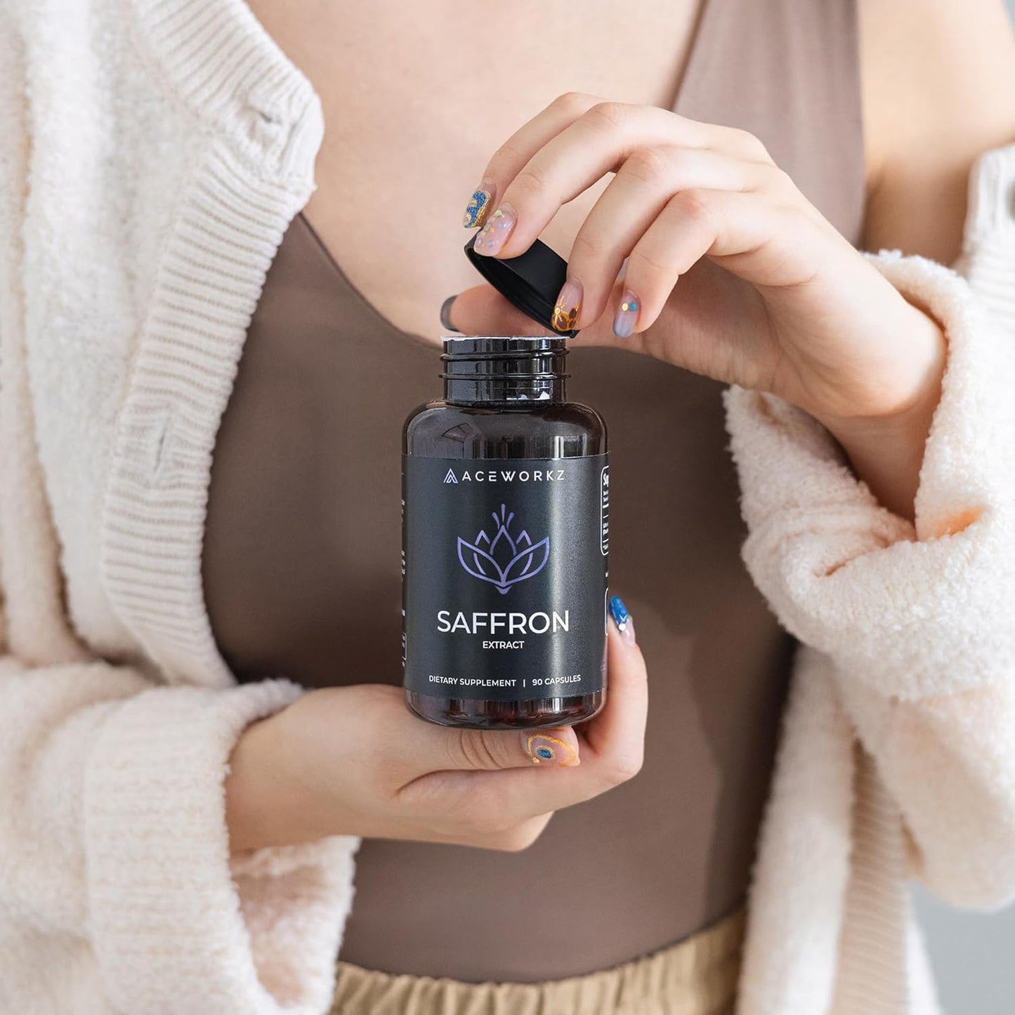 Organic Saffron Supplement with Bioperine® for Enhanced Absorption - 100% Pure Saffron Extract Capsules - Supports Weight Management, Craving Control & Eye Health - Boost Energy & Mood - 90 Capsules